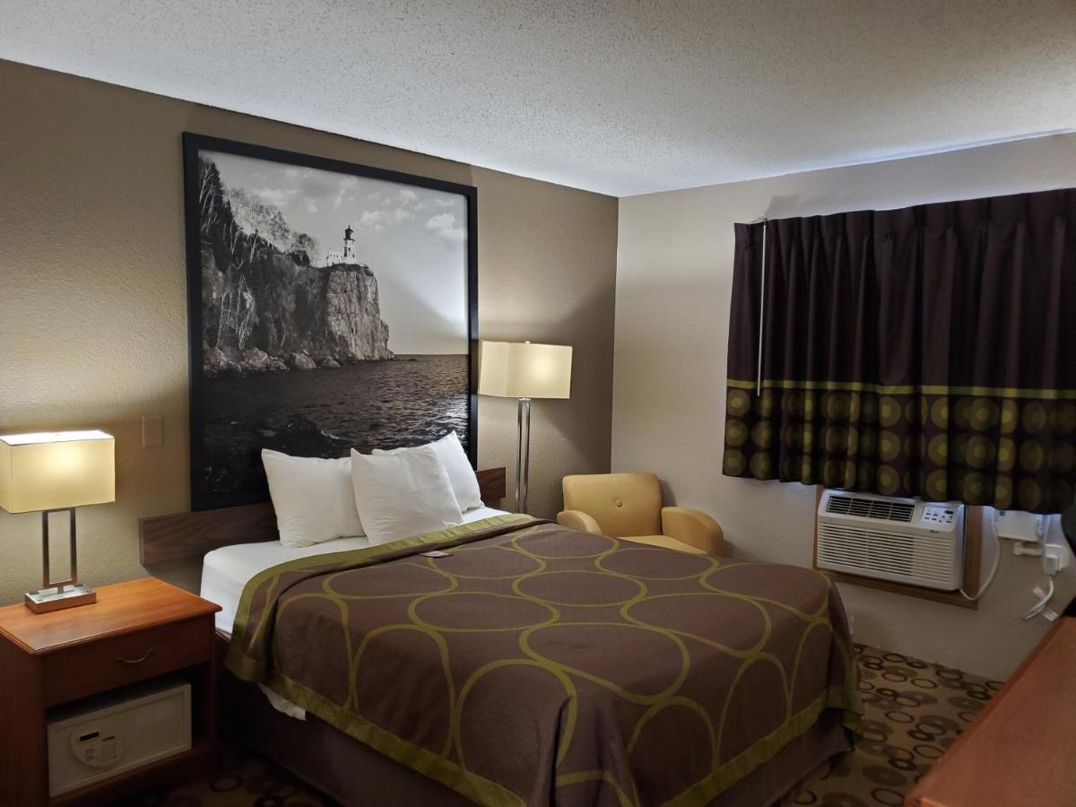 Super 8 By Wyndham Hotel Blue Earth